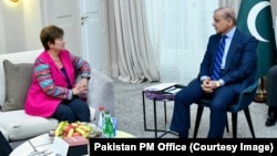 Pakistani Prime Minister Shehbaz Sharif (right) meets Kristalina Georgieva, managing director of the International Monetary Fund, in June. 