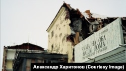 A damaged house in Norilsk whose foundation was fractured from the permafrost, causing the structure to collapse.