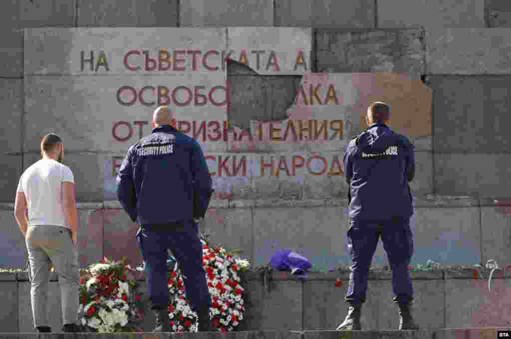 The severe damage to the monument reignited discussion in Sofia&rsquo;s local government over whether the often-vandalized monument should remain. Many other European countries have removed communist-era memorials amid the Kremlin&rsquo;s ongoing invasion of Ukraine.&nbsp;