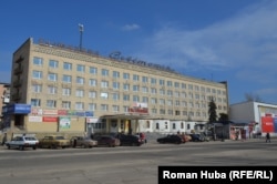 A hotel in Rubizhne in April 2016.
